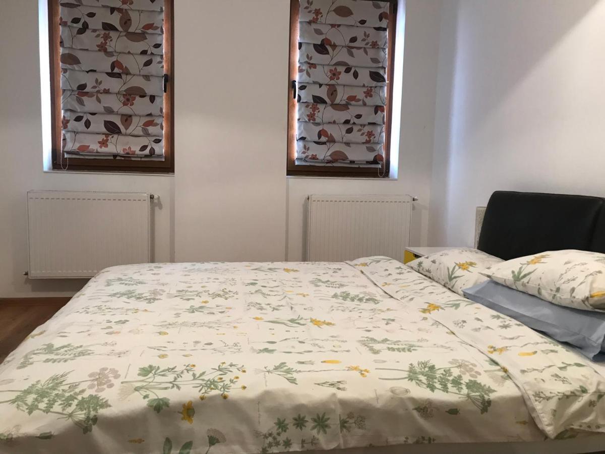 Luxury Apartment Mihai Bravu Bukarest Eksteriør billede